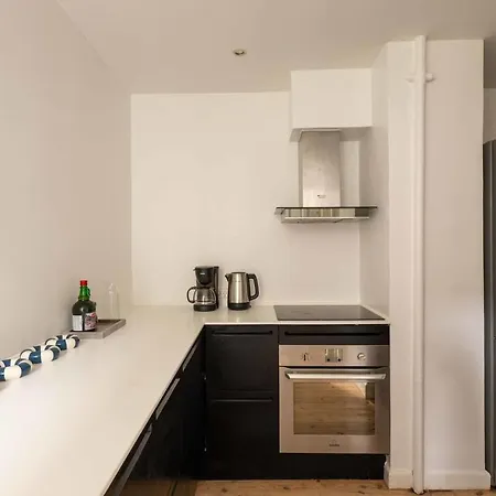 Spacious And Comfortable First-floor 3br كوبنهاجن