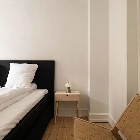 Only Spacious&comfortable First-floor 3br Apartamento