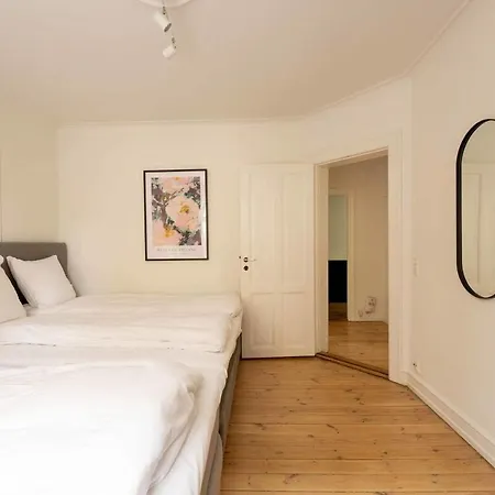 Daire Spacious And Comfortable First-floor 3br *