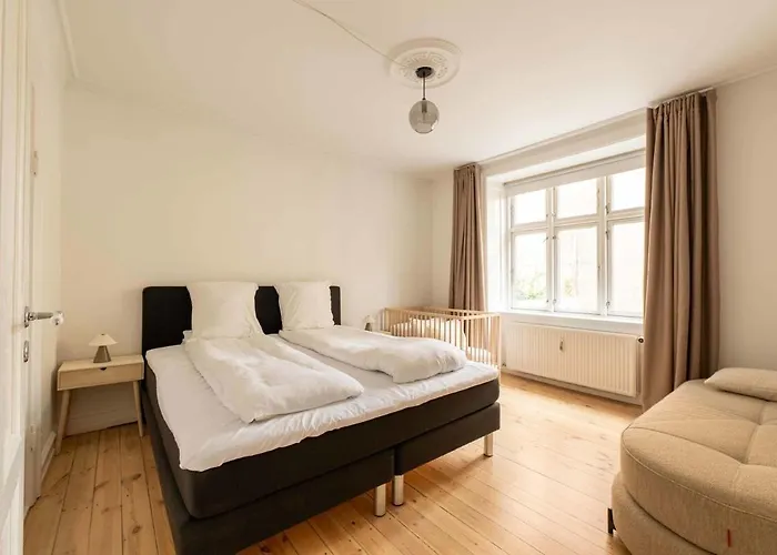 Spacious And Comfortable First-floor 3br * Kopenhag