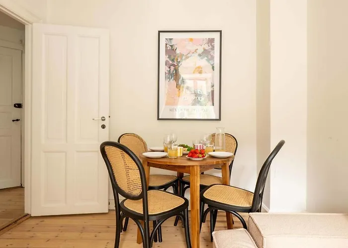 Spacious And Comfortable First-floor 3br Daire *