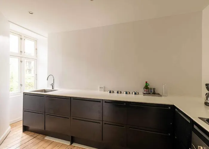 Spacious And Comfortable First-floor 3br 公寓 *