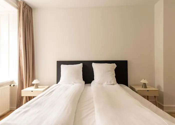 아파트 Spacious And Comfortable First-floor 3br