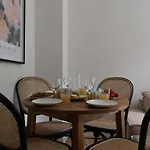 Only Spacious&comfortable First-floor 3br Apartamento